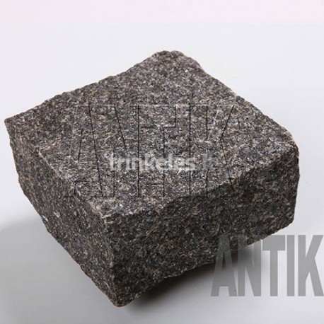 Granito akmens trinkelė ANTIK gabbro-juoda 100x100x50